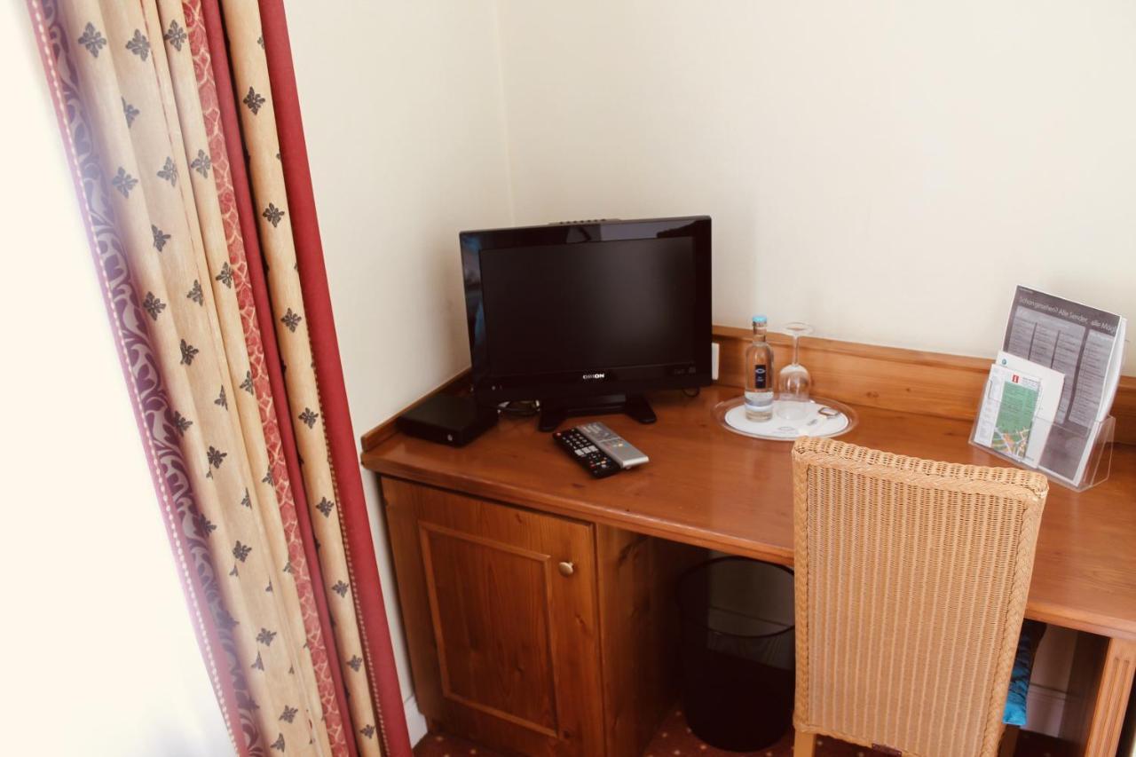 Hotel Am Wallgraben Brilon Quarto foto